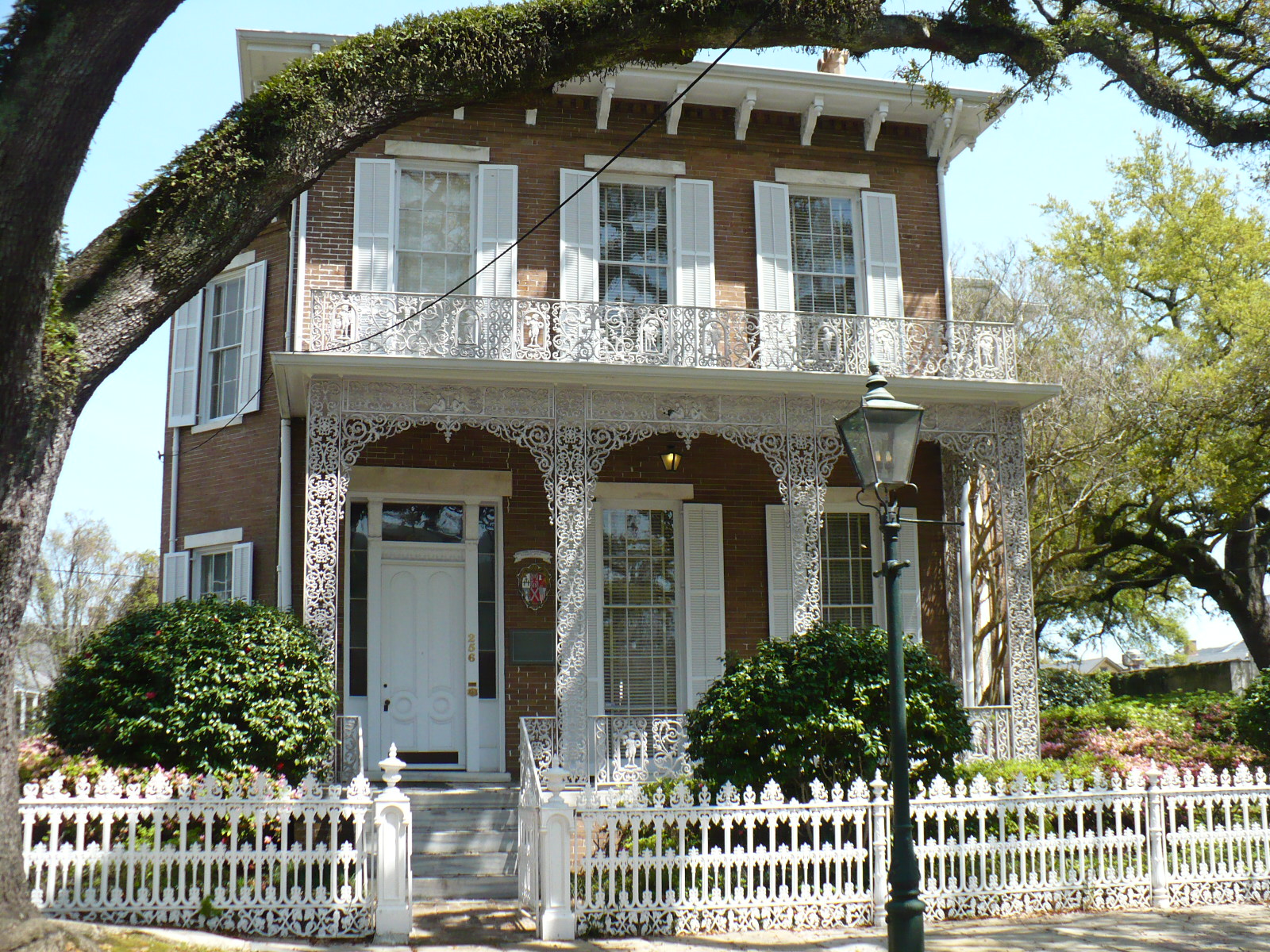 Richards DAR House Mobile