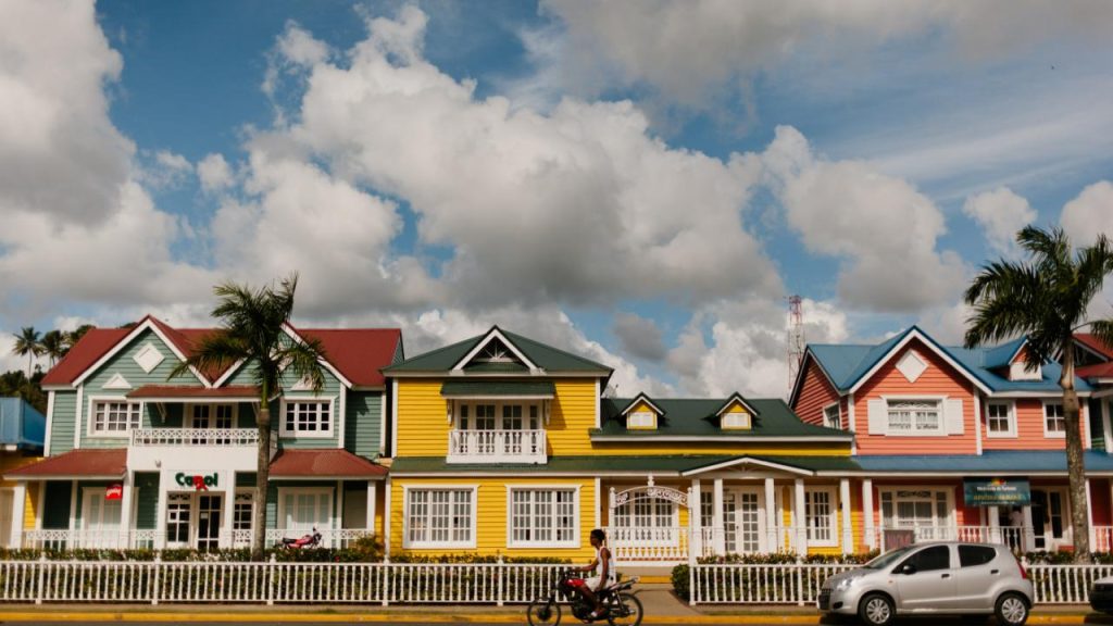 SmallTown Living A Guide To Elberta, Alabama