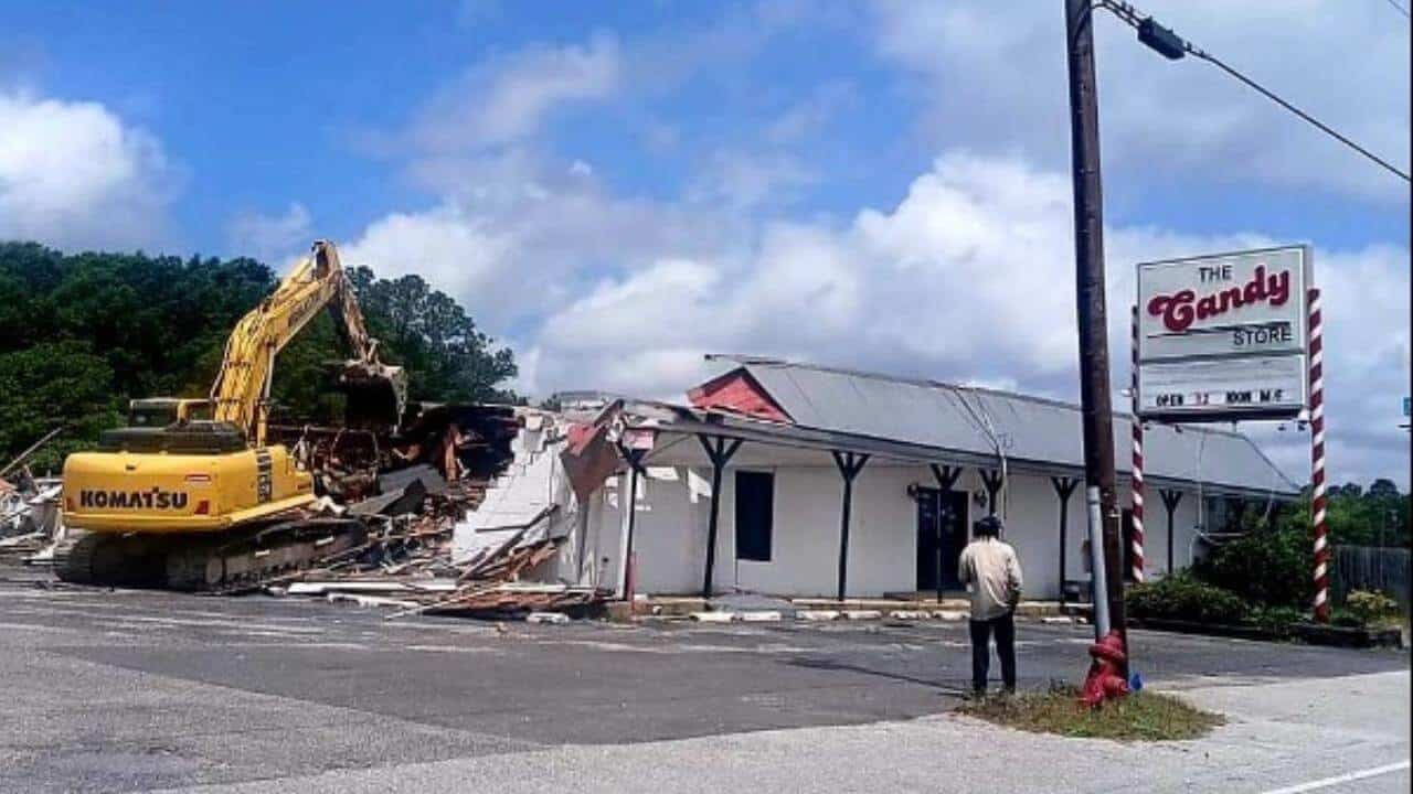 candy store demolition mobile alabama