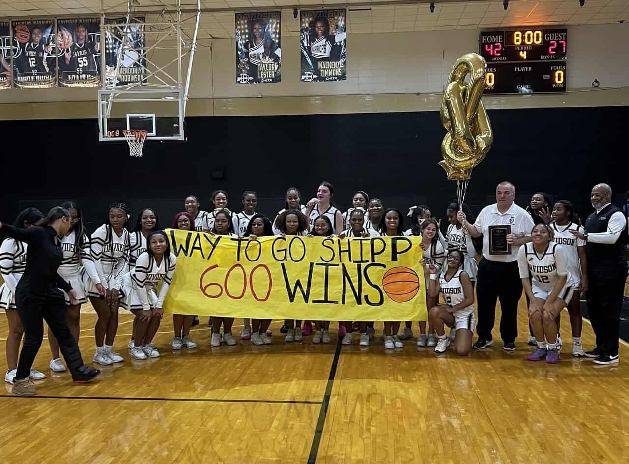 Davidson Basketball Coach Celebrates 600 Wins