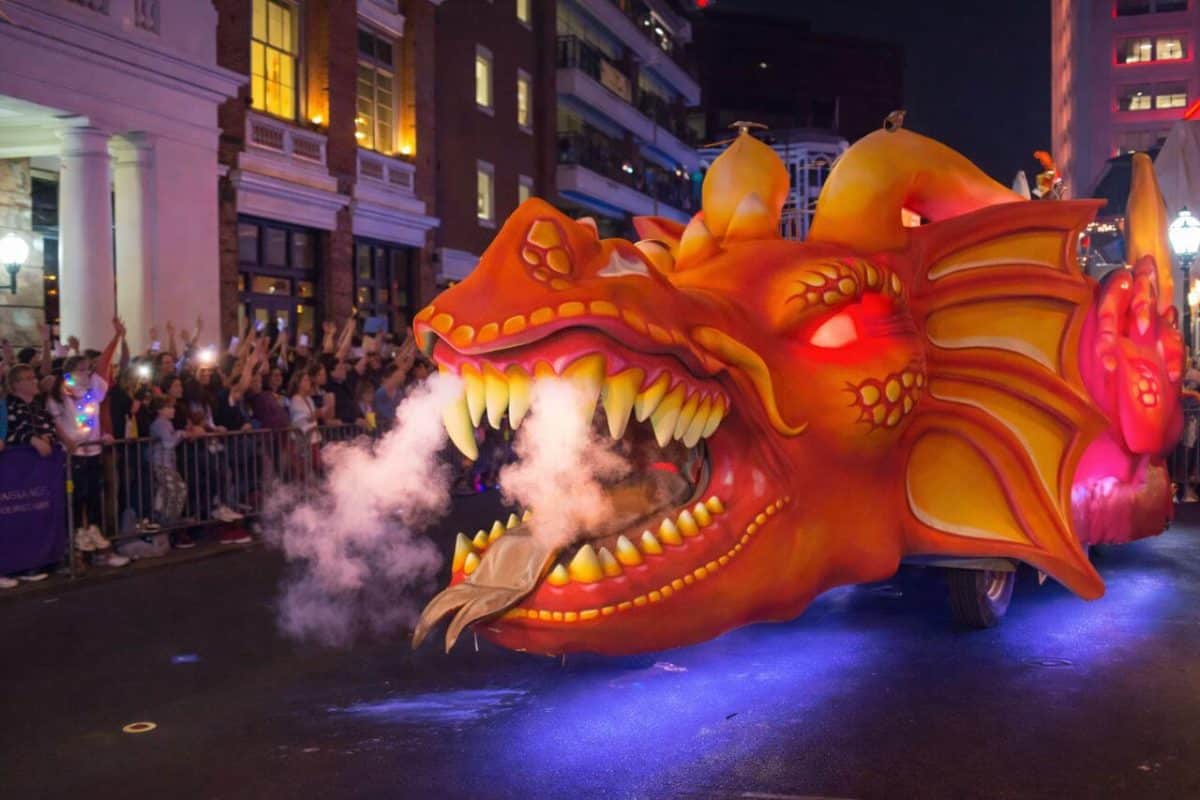 Mobile Draws Massive Crowds for Action Packed Mardi Gras Weekend